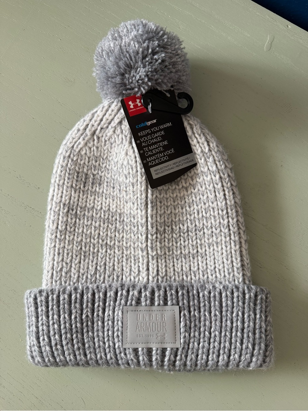 NWT 2016 Under Armour Youth Stocking Hat Cap Gray Silver New Beanie Reflective